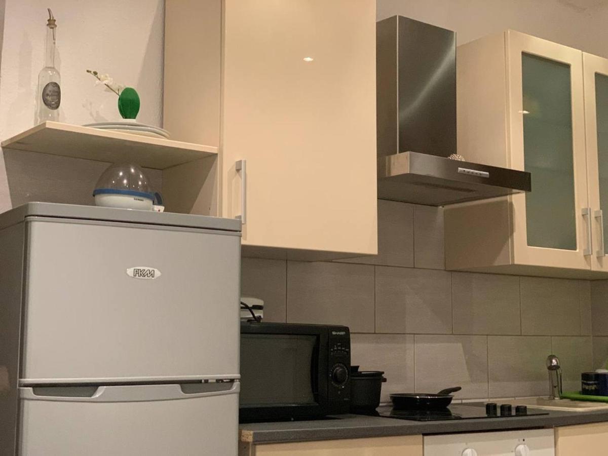 2 Room Apartament Messe Essen Bagian luar foto