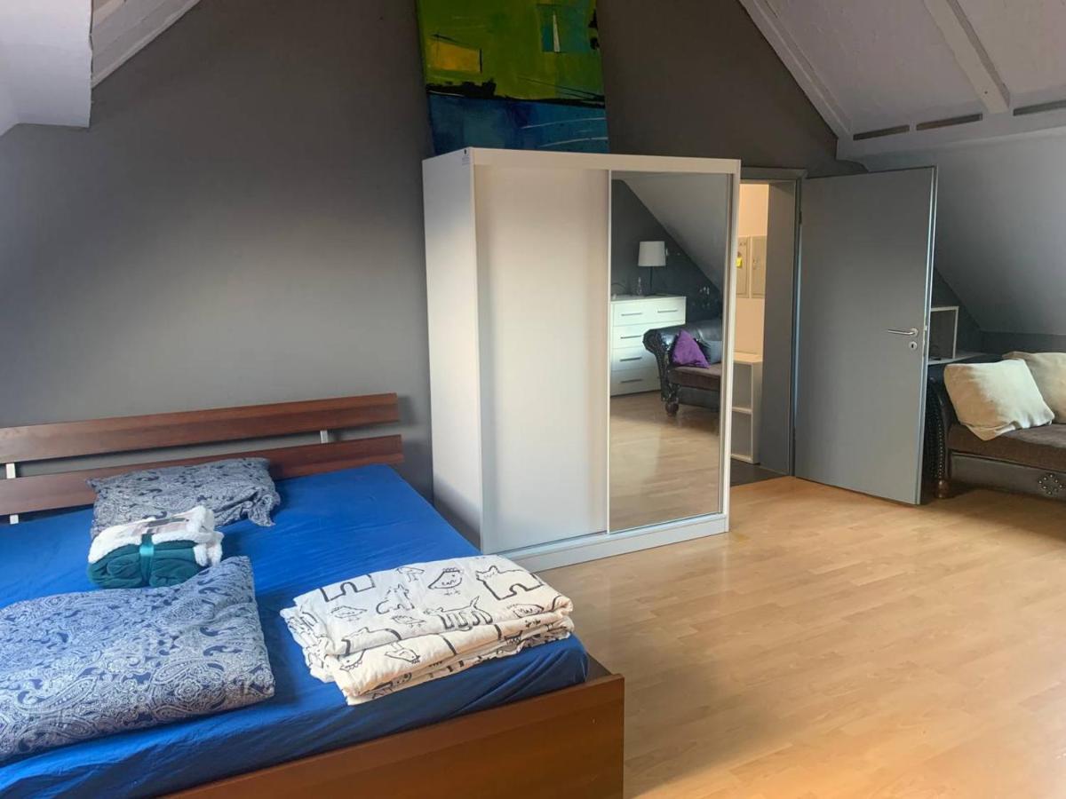 2 Room Apartament Messe Essen Bagian luar foto